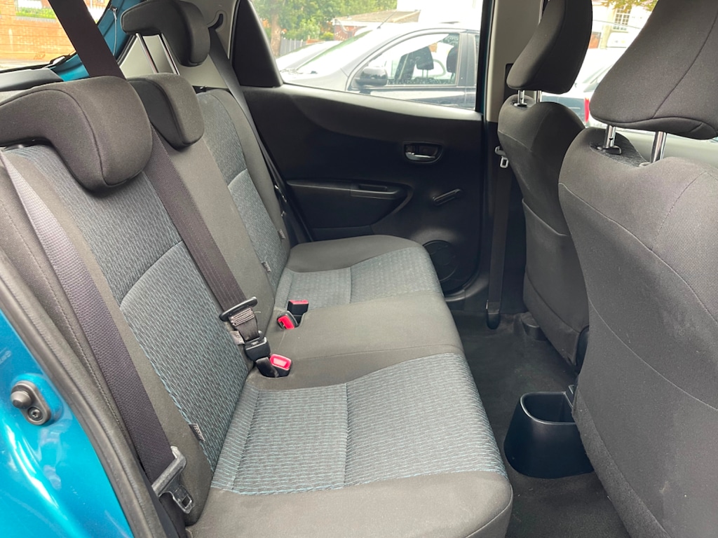 Used Toyota Yaris 2012 for sale - 75751626: Photo 12