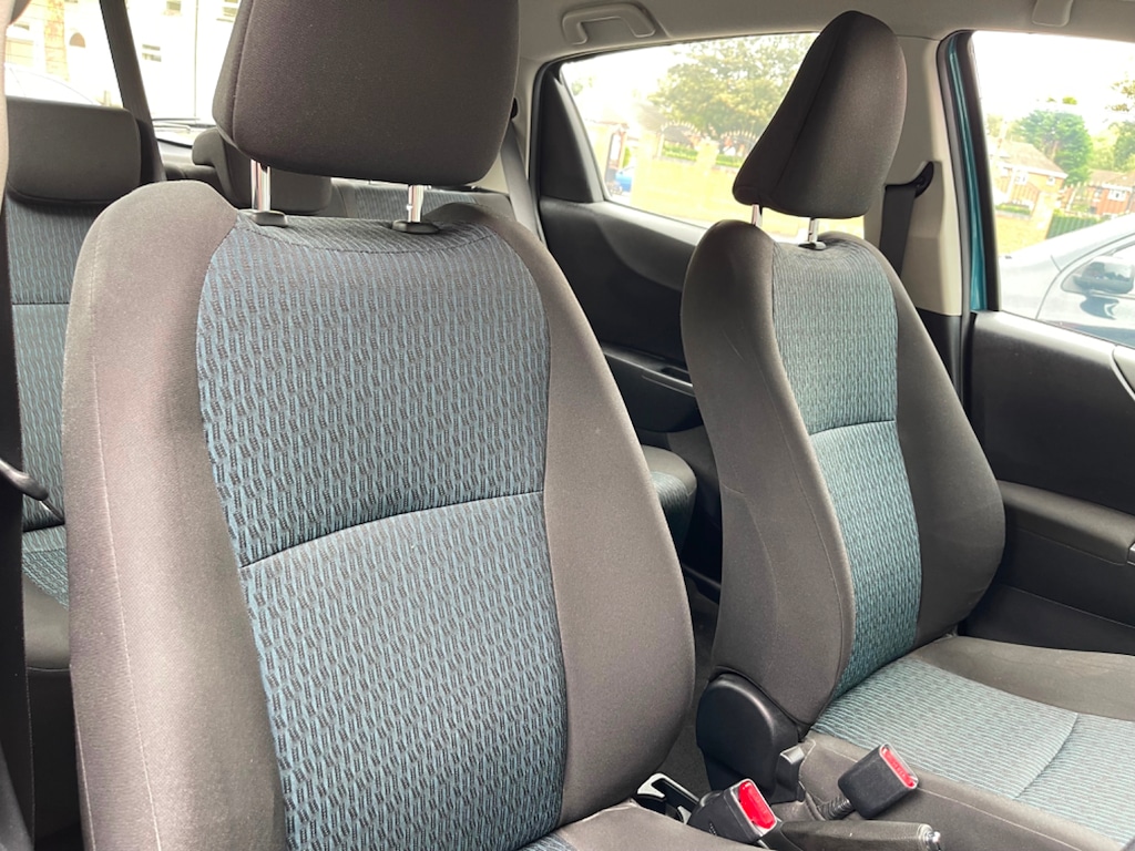 Used Toyota Yaris 2012 for sale - 75751626: Photo 14