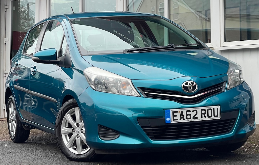 Used Toyota Yaris 2012 for sale - 75751626: Photo 2