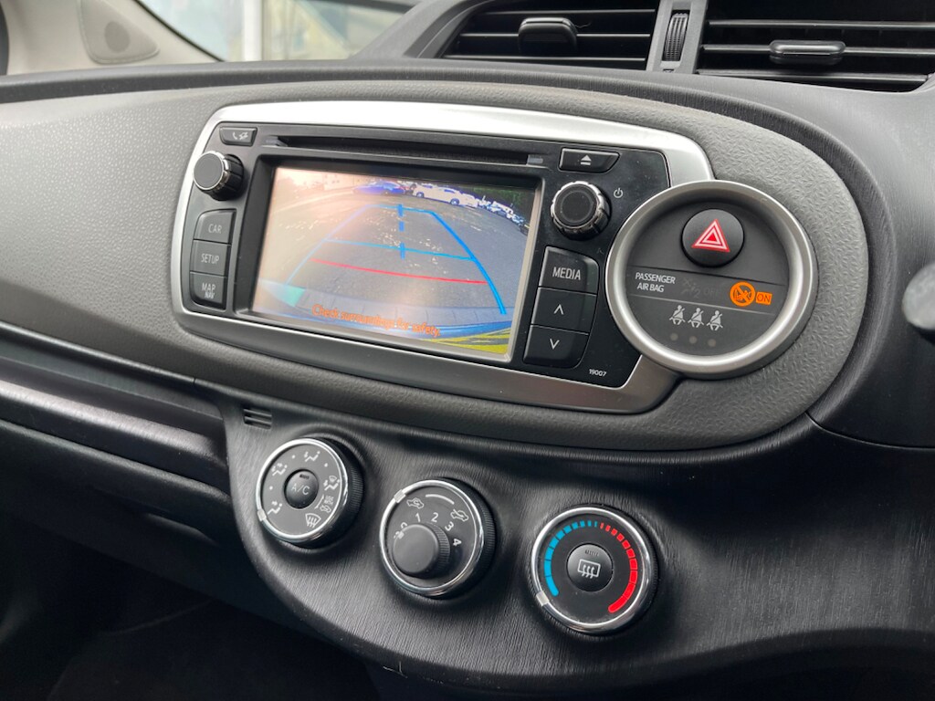 Used Toyota Yaris 2012 for sale - 75751626: Photo 24
