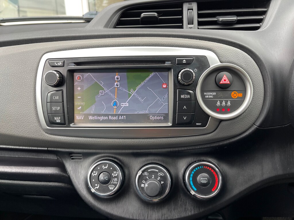 Used Toyota Yaris 2012 for sale - 75751626: Photo 25