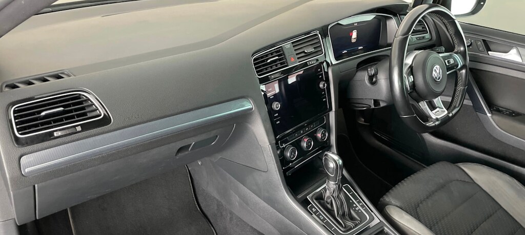 Used Volkswagen Golf 2019 for sale - 78042390: Photo 9