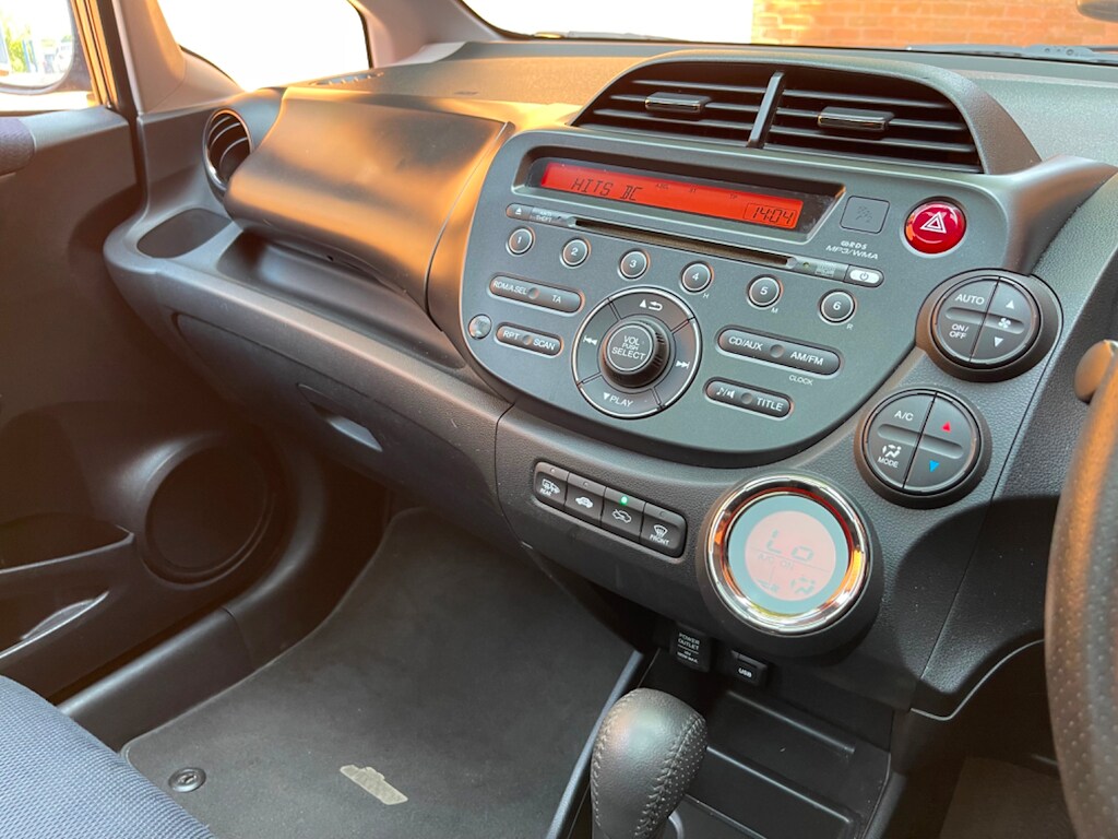 Vehicle 28