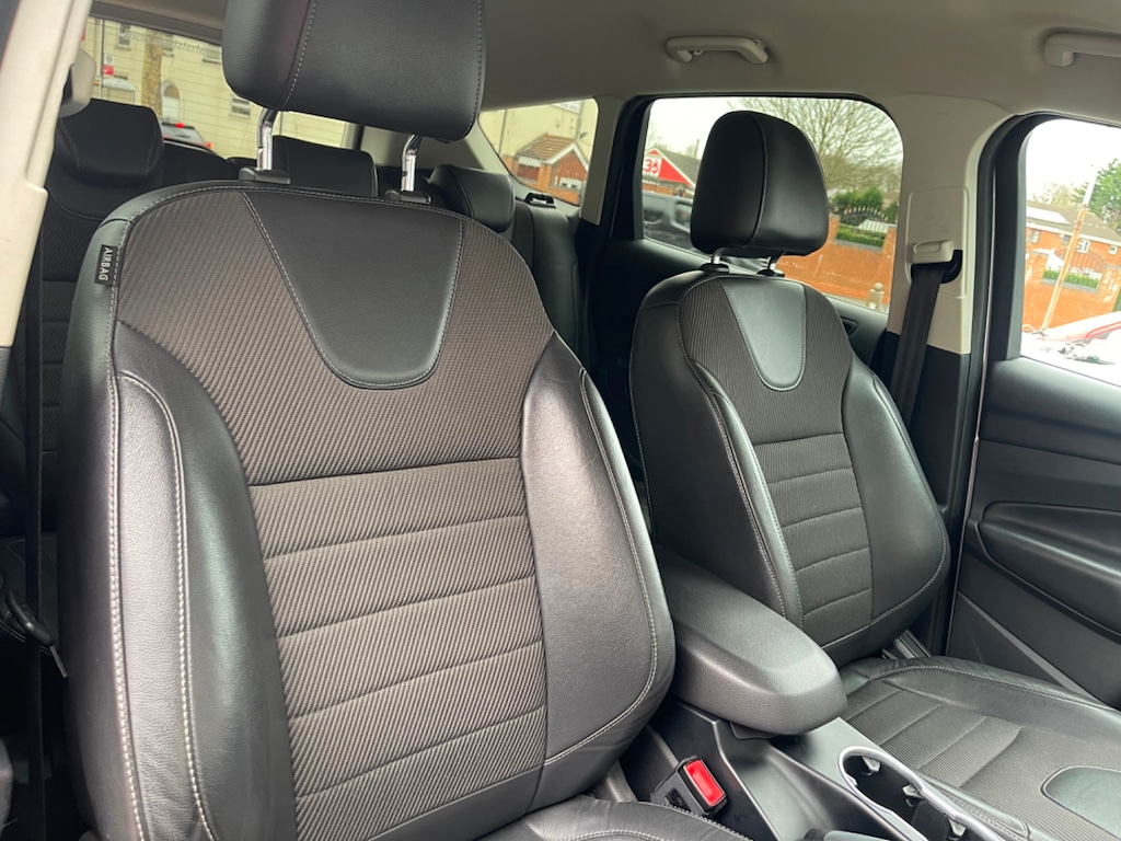 Used Ford Kuga 2015 for sale - 77607244: Photo 12