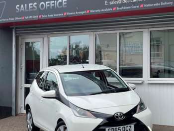 2015 - 1.0 VVT-i x-play Hatchback 5dr Petrol Manual Euro 5 Euro 5 (68 ps)