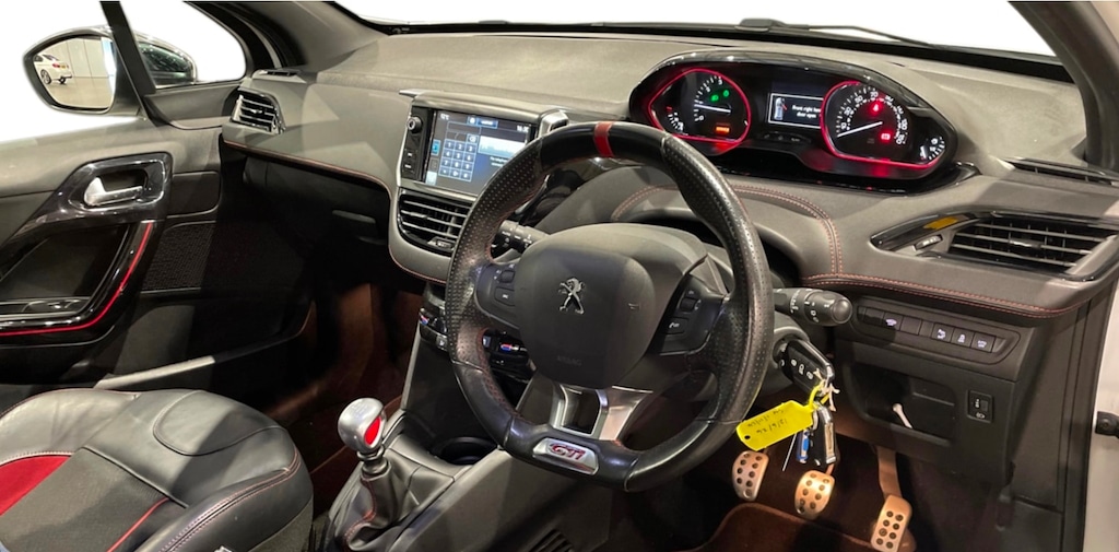 Used Peugeot 208 2016 for sale - 77389246: Photo 7