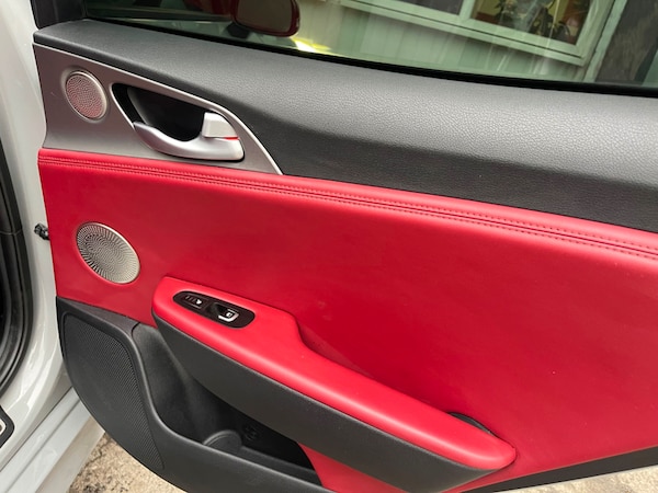 Used Kia Stinger 2019 for sale - 76271760: Photo 22