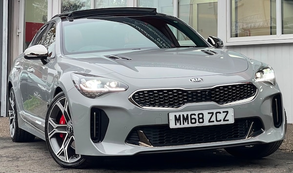 Used Kia Stinger 2019 for sale - 76271760: Photo 2