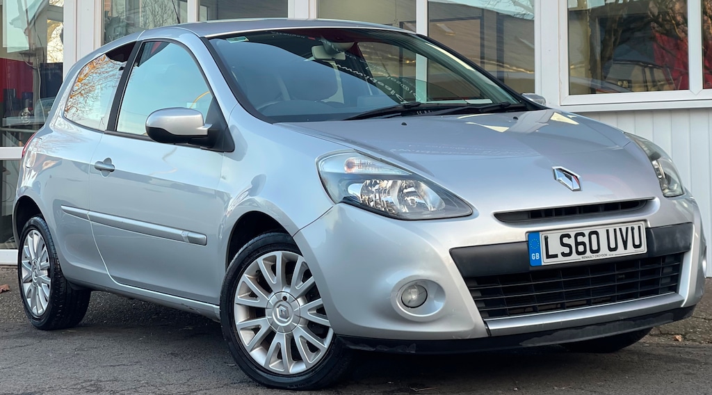 Used Renault Clio 2010 for sale - 77576747: Photo 2