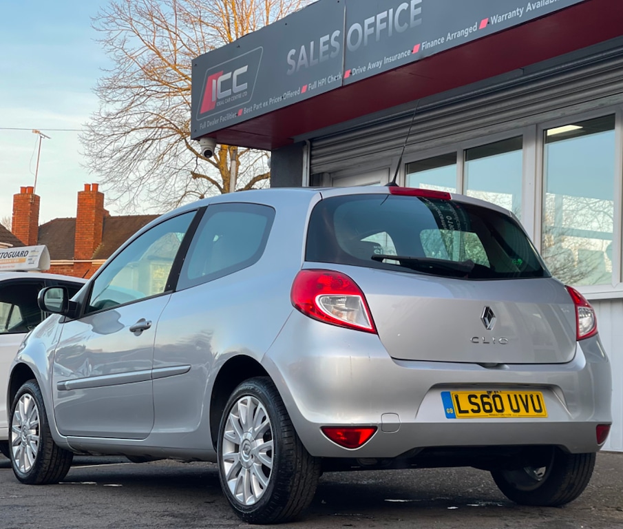 Used Renault Clio 2010 for sale - 77576747: Photo 20