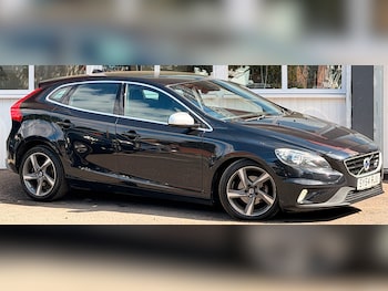 Used Volvo V40 2014 for sale - 79350815: Photo