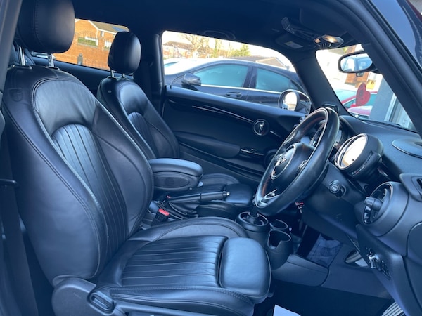 Used MINI Hatch 2019 for sale - 75571369: Photo 12
