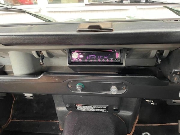Used Land Rover Defender 90 1988 for sale - 75570553: Photo 53