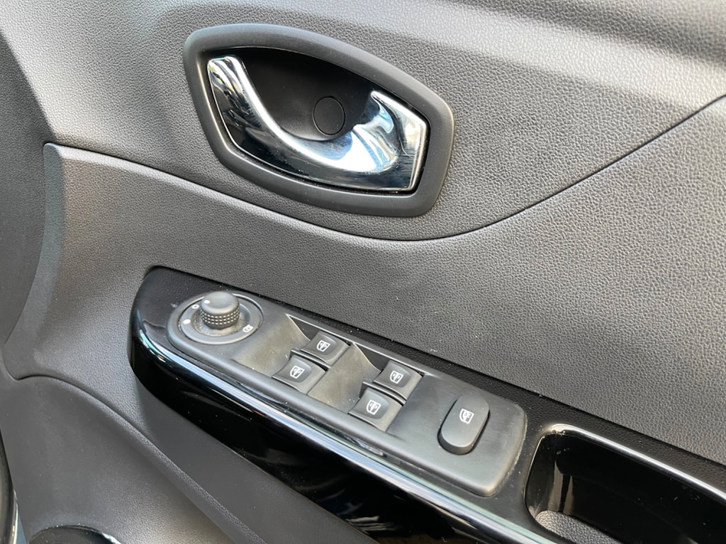 Used Renault Captur 2017 for sale - 75922270: Photo 13