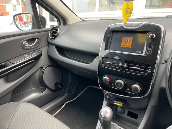 Used Renault Clio 2013 for sale - 75569829: Photo 18