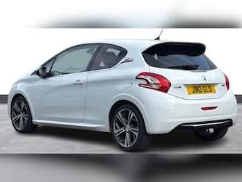 Used Peugeot 208 2015 for sale - 79681648: Photo