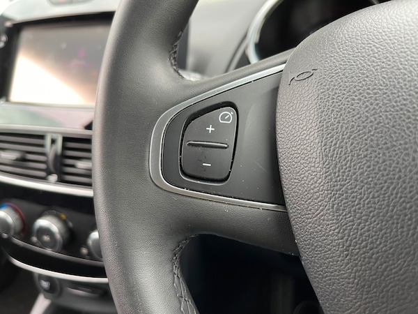 Used Renault Clio 2018 for sale - 75358203: Photo 22