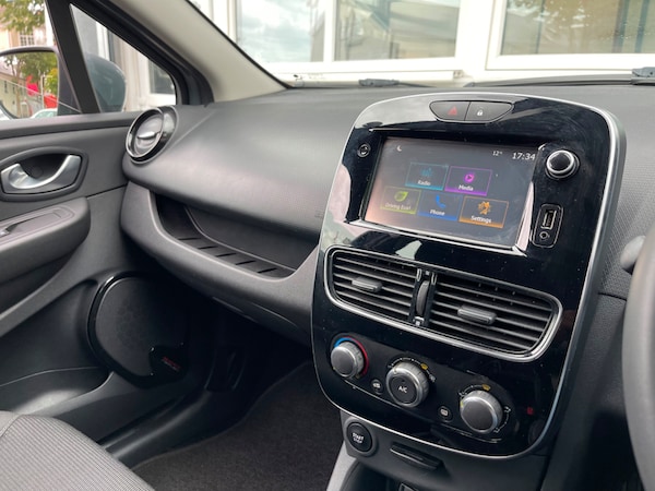 Used Renault Clio 2018 for sale - 75358203: Photo 25