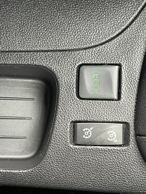 Used Renault Clio 2018 for sale - 75358203: Photo 30