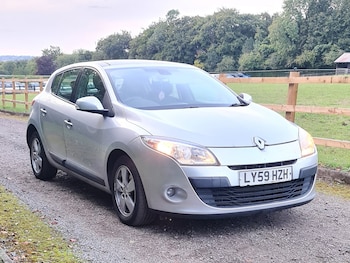 2010 (59) - 1.9 dCi 130 Dynamique 5dr