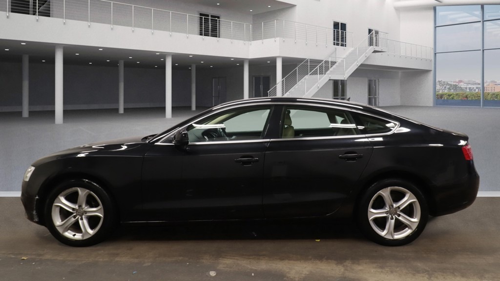 Used Audi A5 2013 for sale - 77906940: Photo 2