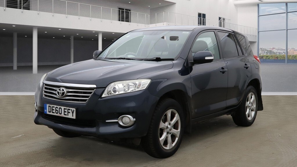 Used Toyota RAV4 2010 for sale - 76384745: Photo 2
