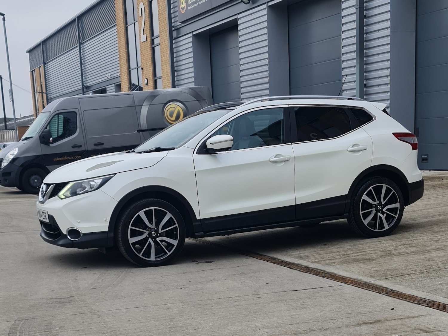 Used Nissan Qashqai 2014 for sale - 76765071: Photo 7