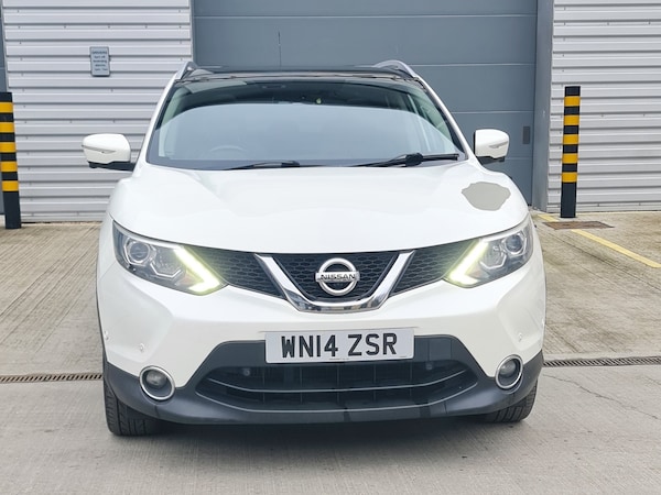 Used Nissan Qashqai 2014 for sale - 66898728: Photo 2