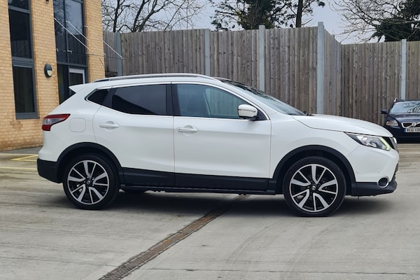 Used Nissan Qashqai 2014 for sale - 66898728: Photo 30