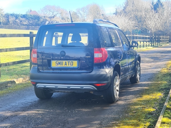 Used Skoda Yeti 2011 for sale - 72743684: Photo 2