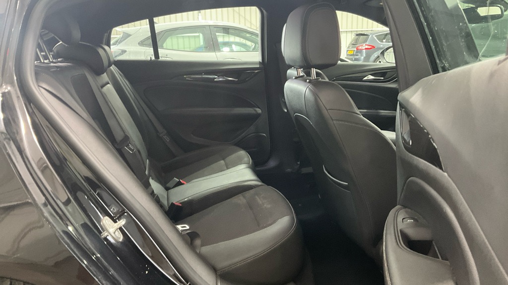 Used Vauxhall Insignia 2019 for sale - 76763356: Photo 8