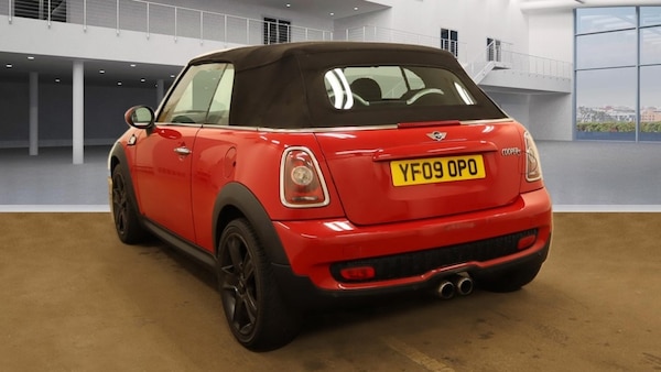 Used MINI Convertible 2009 for sale - 76225346: Photo 3