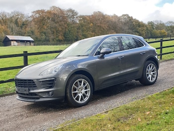 Porsche - Macan