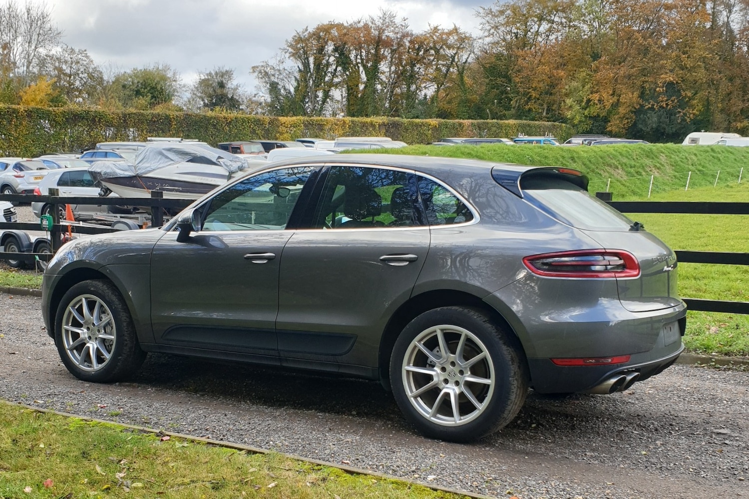 Used Porsche Macan 2015 for sale - 76065693: Photo 2