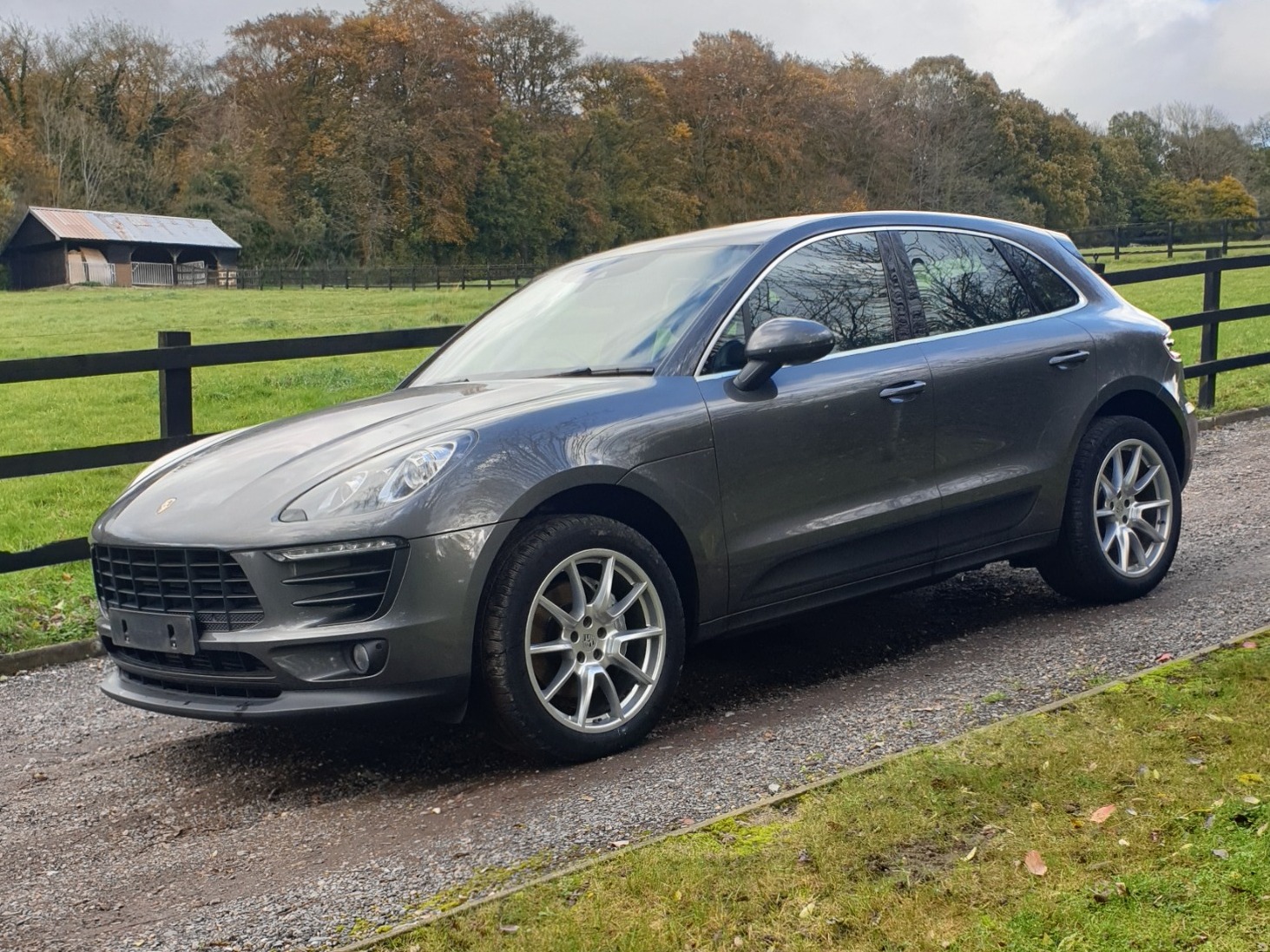 Used Porsche Macan 2015 for sale - 76065693: Photo 3