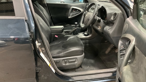 Used Toyota RAV4 2010 for sale - 75309286: Photo 10