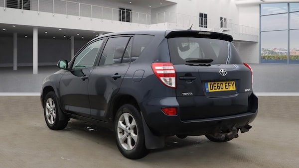 Used Toyota RAV4 2010 for sale - 75309286: Photo 3