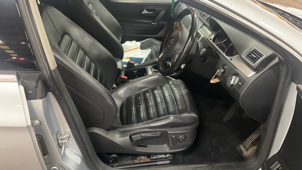 Used Volkswagen Passat 2012 for sale - 76384575: Photo 8