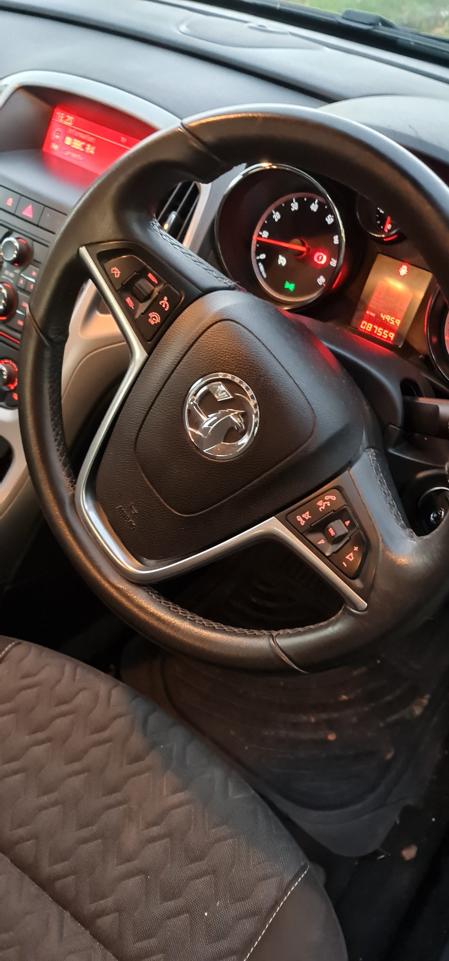 Used Vauxhall Astra 2013 for sale - 76626697: Photo 17