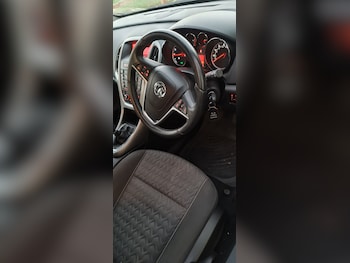 Vauxhall - Astra
