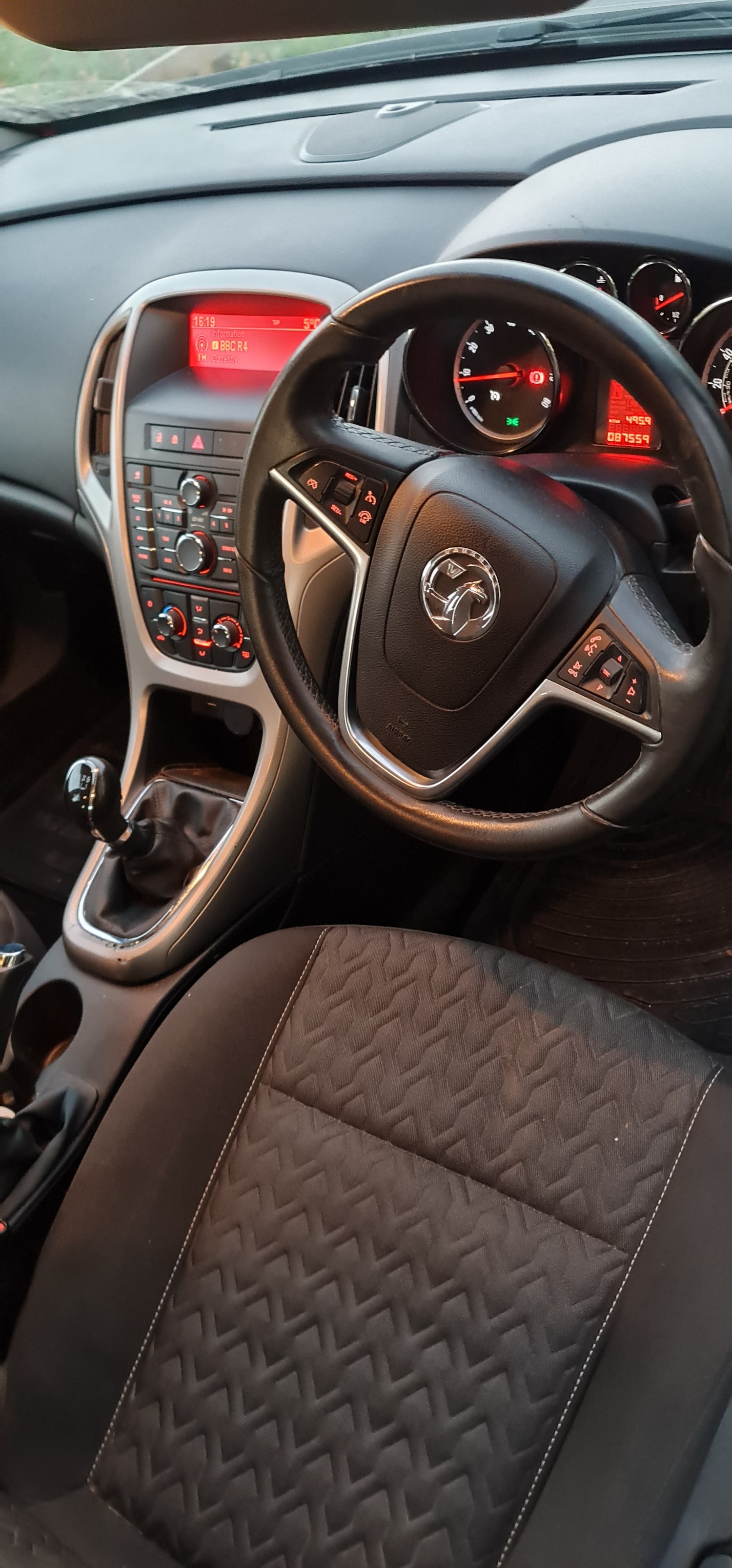 Used Vauxhall Astra 2013 for sale - 76626697: Photo 27