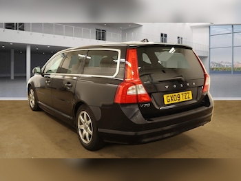 Used Volvo V70  for sale - 75241283: Photo