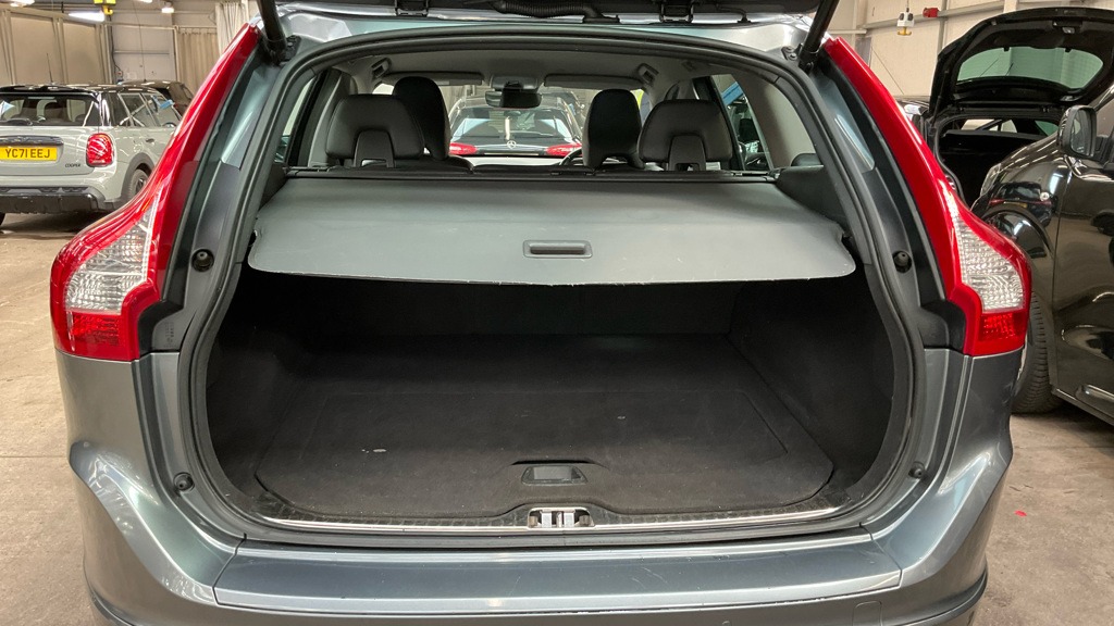 Used Volvo XC60 2016 for sale - 76763530: Photo 13