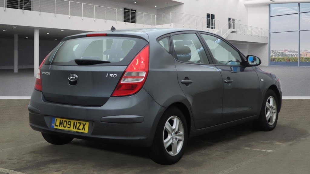 Used Hyundai i30 2009 for sale - 77562899: Photo 4