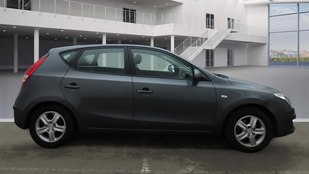 Used Hyundai i30 2009 for sale - 77562899: Photo 5