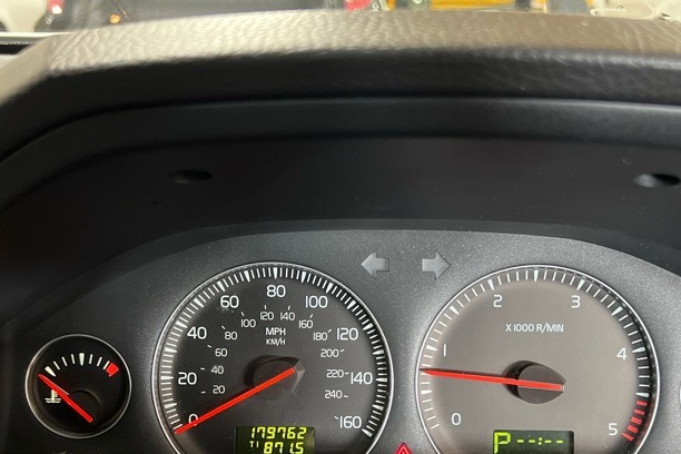 Used Volvo XC90 2010 for sale - 76081363: Photo 10