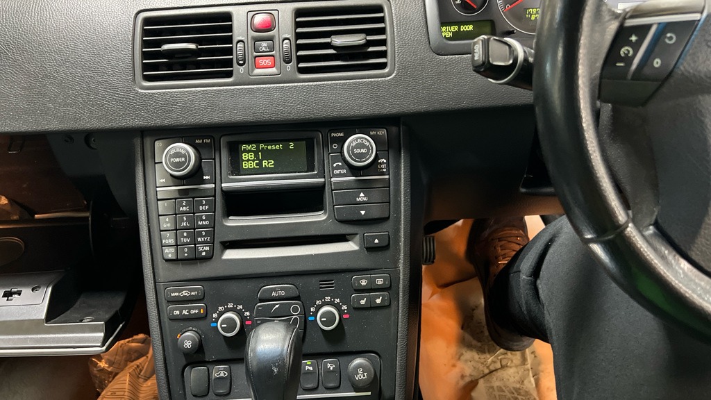 Used Volvo XC90 2010 for sale - 76081363: Photo 11