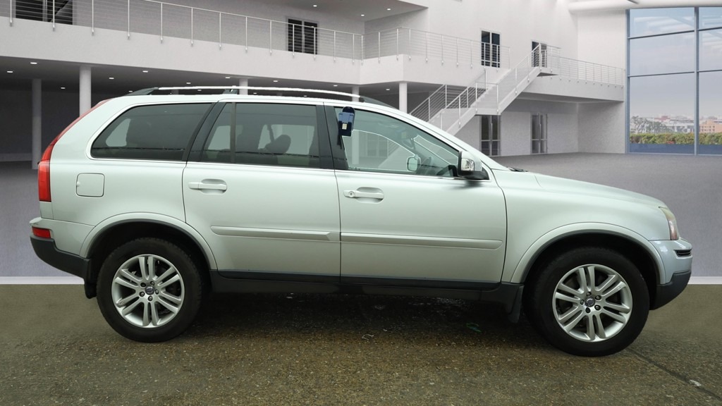 Used Volvo XC90 2010 for sale - 76081363: Photo 5