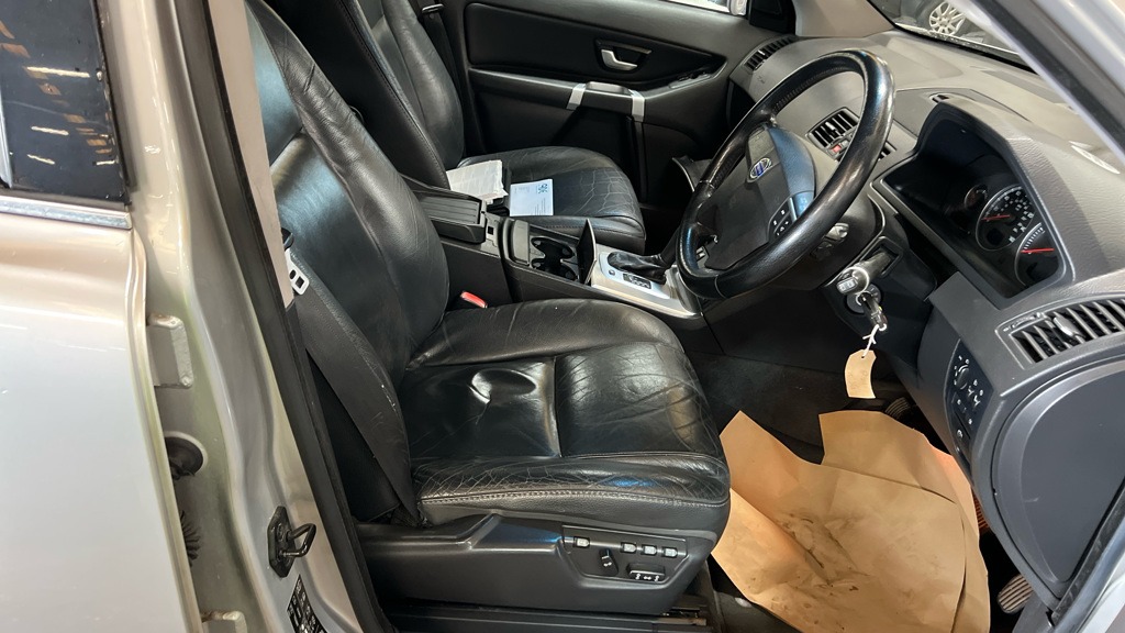 Used Volvo XC90 2010 for sale - 76081363: Photo 9