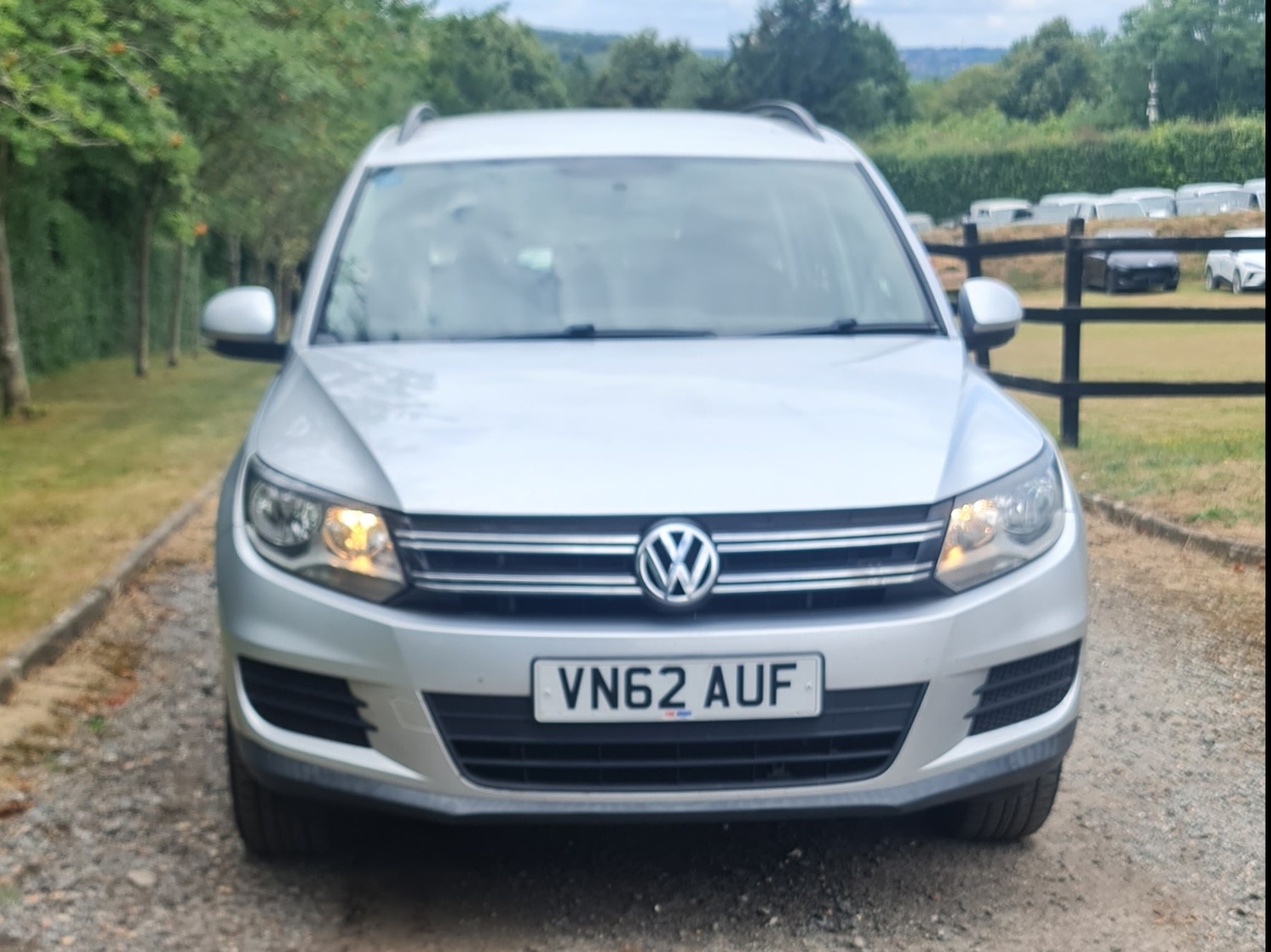 Used Volkswagen Tiguan 2012 for sale - 76763368: Photo 3